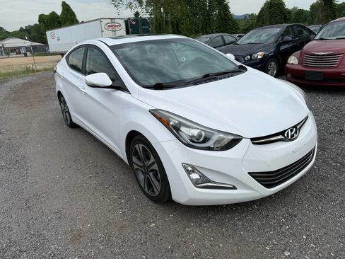 Used 2015 Hyundai Elantra Sport w/ Option Group 04 FWD image 5