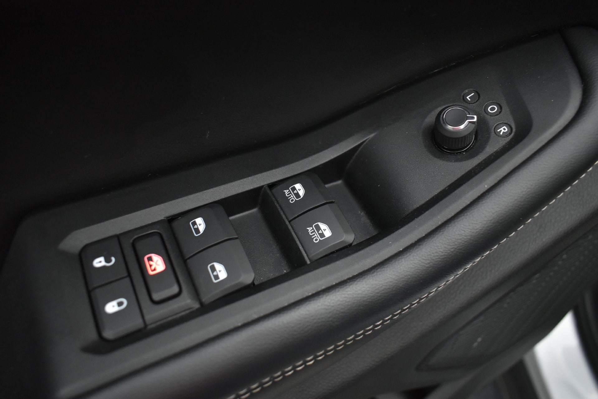Used 2023 Jeep Grand Cherokee Altitude AWD/4WD image 13