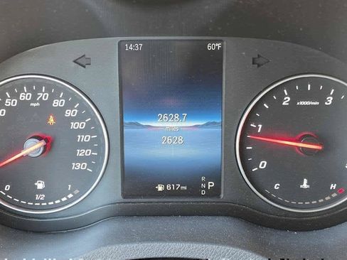 Used 2025 Mercedes-Benz Sprinter 2500 image 30
