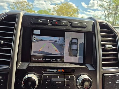 Used 2020 Ford F150 Limited w/ Trailer Tow Package image 26