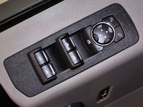 Used 2019 Ford F150 XL w/ Equipment Group 101A Mid AWD/4WD image 11