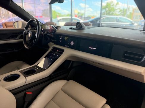 Used 2021 Porsche Taycan Turbo w/ Premium Package AWD/4WD image 18