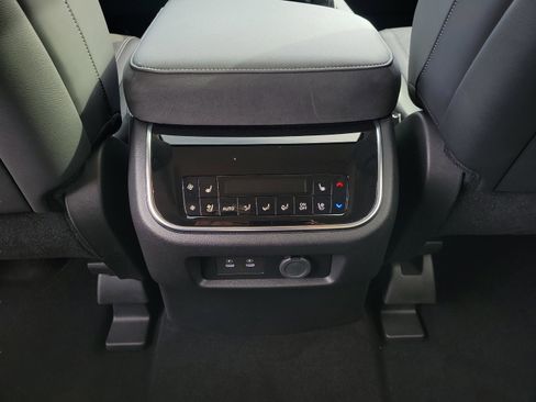 Certified 2025 INFINITI QX80 Luxe image 25