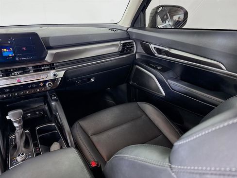 Certified 2023 Kia Telluride S image 25
