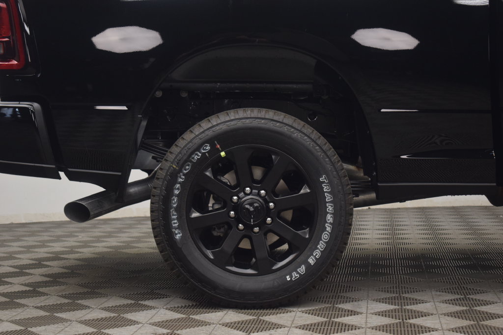 New 2026 RAM 3500 Big Horn AWD/4WD image 9