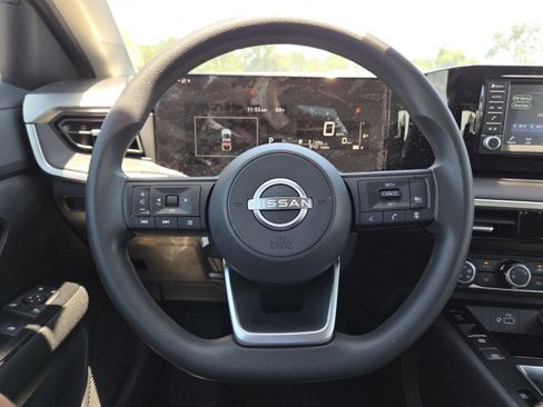 Used 2025 Nissan Kicks S w/ Charging Package AWD/4WD image 25