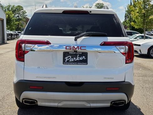 Used 2021 GMC Acadia SLT AWD/4WD image 4