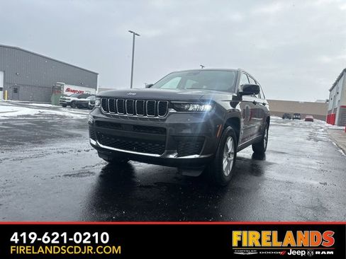 Used 2023 Jeep Grand Cherokee L Laredo w/ Luxury Tech Group I image 4