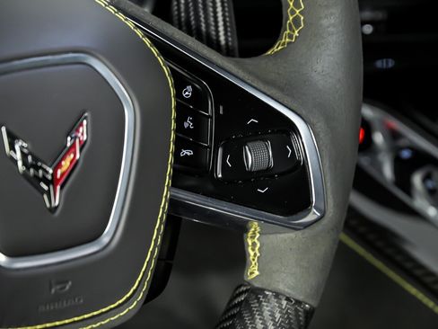 Used 2024 Chevrolet Corvette Z06 w/ Z07 Performance Package RWD image 25