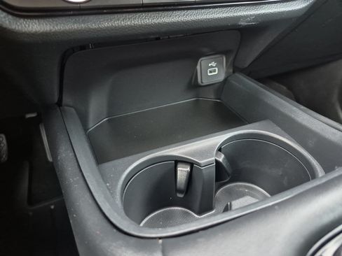 Used 2025 Honda HR-V LX image 27