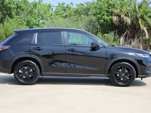 New 2026 Honda HR-V Sport image 4