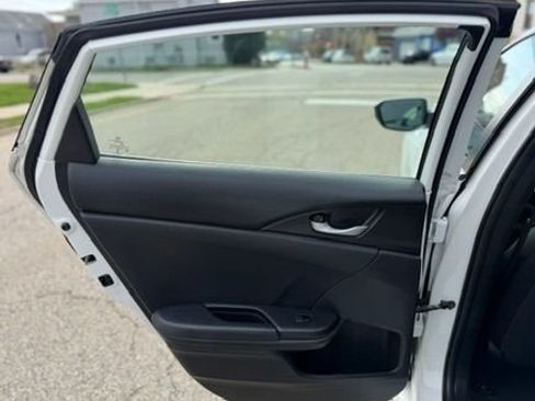 Used 2019 Honda Civic Sport image 16