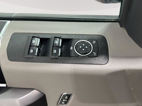 Used 2020 Ford F150 XLT image 18