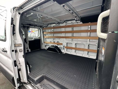 Used 2024 Ford Transit 250 Low Roof w/ Exterior Upgrade Package image 10