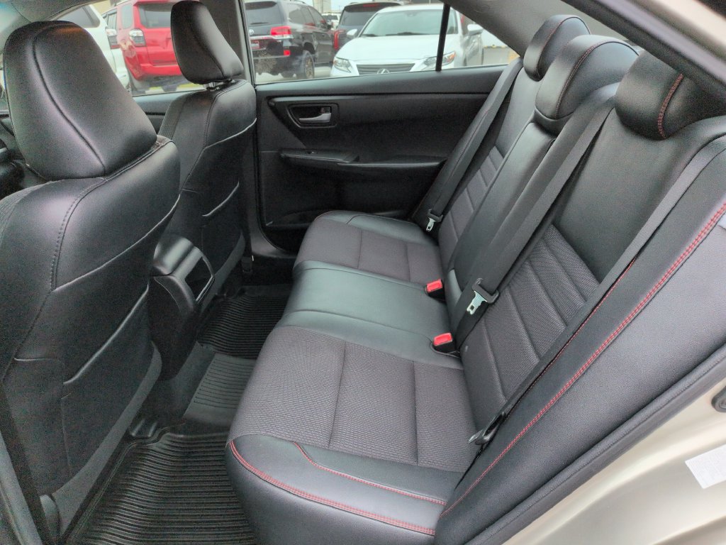 Used 2017 Toyota Camry SE FWD image 25