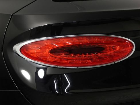 Certified 2023 Bentley Bentayga Extended Wheelbase image 14