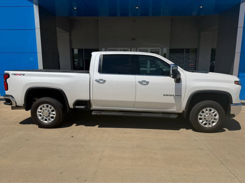 Used 2024 Chevrolet Silverado 2500 LTZ w/ LTZ Plus Package AWD/4WD image 10