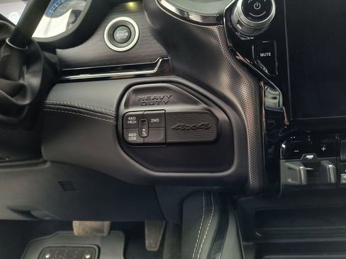 Used 2022 RAM 3500 Limited AWD/4WD image 27