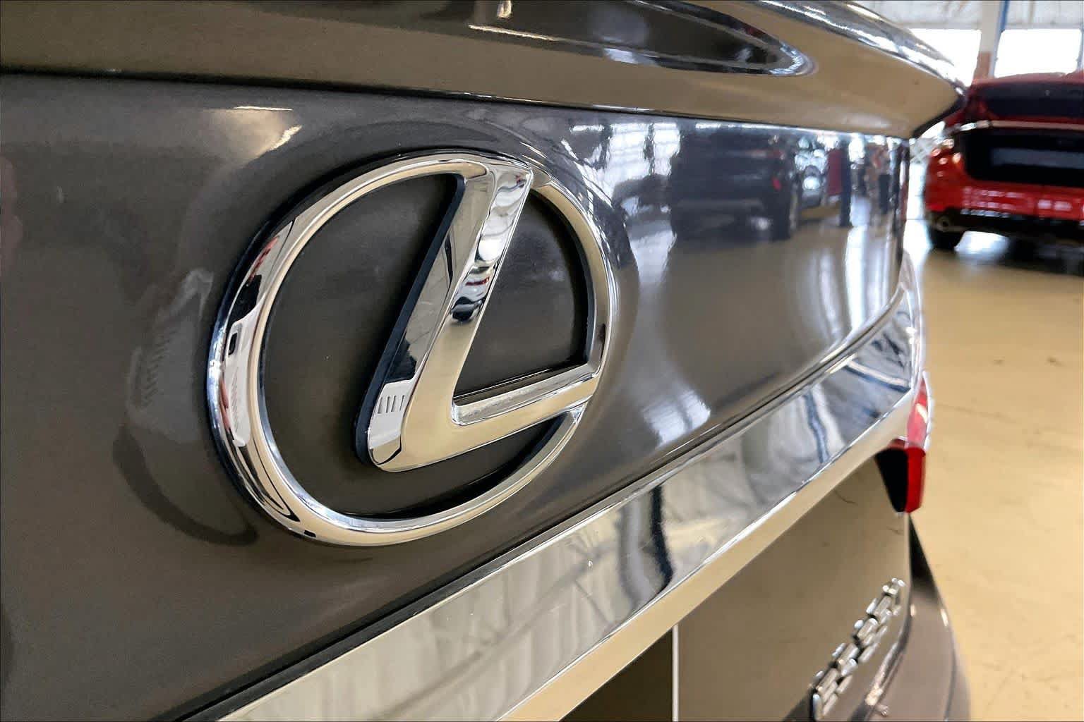 Used 2017 Lexus ES 350 w/ Premium Package FWD image 31
