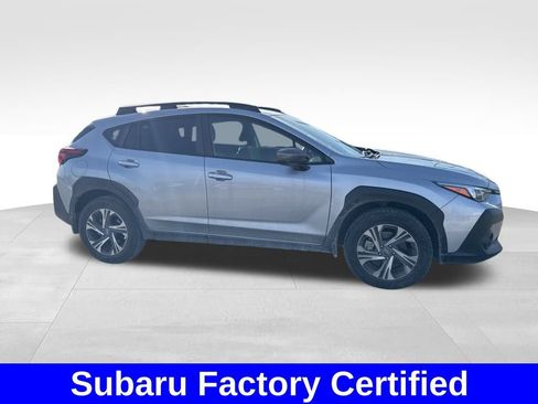 Used 2024 Subaru Crosstrek 2.0i Premium image 4