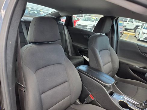 Used 2021 Chevrolet Malibu LT FWD image 28