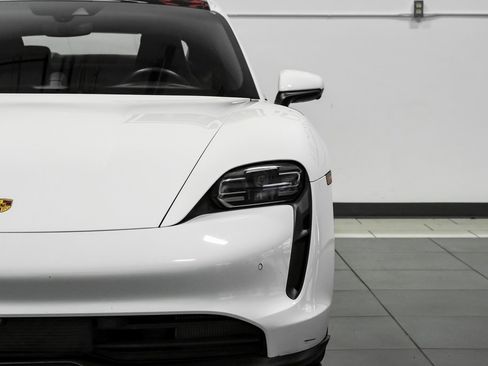 Used 2022 Porsche Taycan image 62