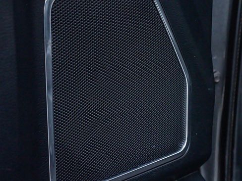 Used 2020 Ford F150 Lariat w/ Equipment Group 502A Luxury AWD/4WD image 37