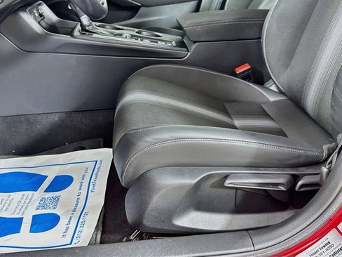 Used 2023 Honda Civic Sport image 25