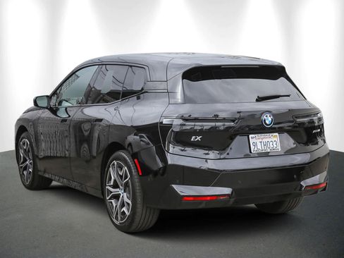 Used 2025 BMW iX xDrive50 w/ Premium Package image 4