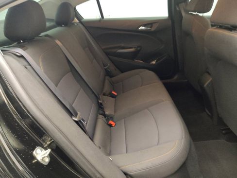 Used 2018 Chevrolet Cruze LS FWD image 19