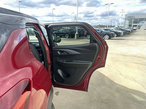 Used 2022 Chevrolet TrailBlazer RS w/ Sun and Liftgate Package image 26
