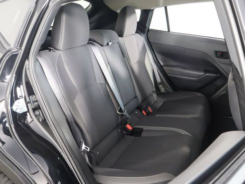 Used 2025 Subaru Crosstrek 2.5i Premium AWD/4WD image 29