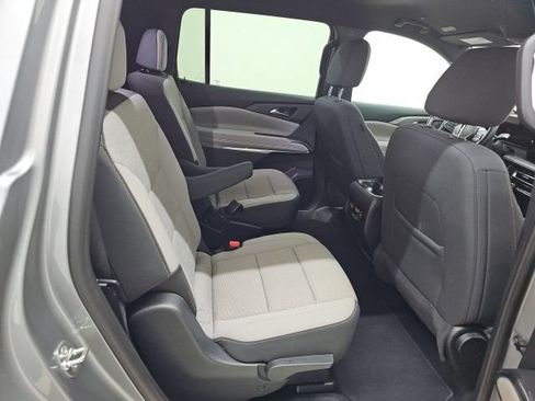 Used 2026 Chevrolet Traverse LT w/ Driver Confidence Package FWD image 20