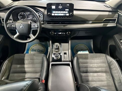 Used 2022 Mitsubishi Outlander SE FWD image 9