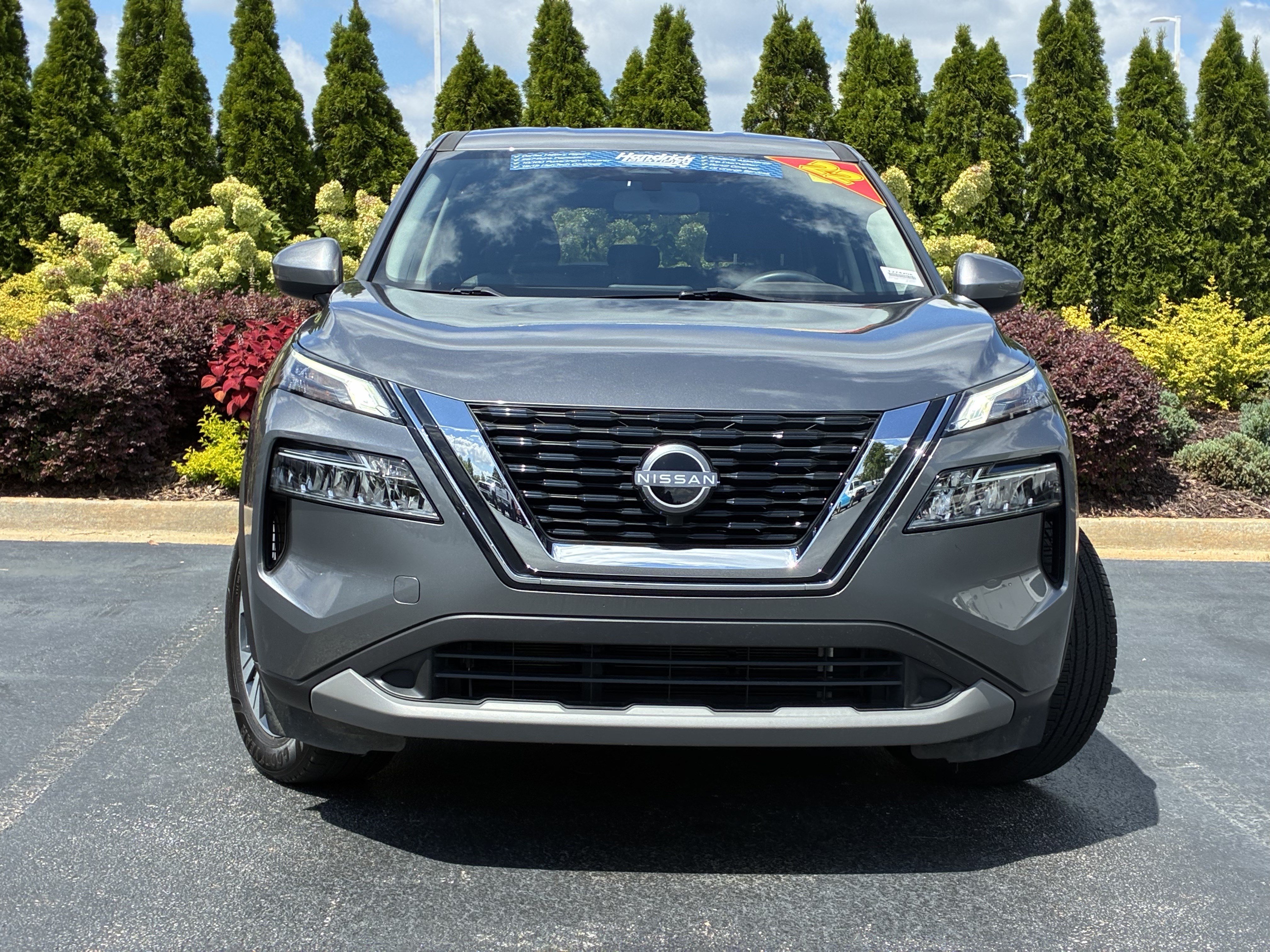 Used 2022 Nissan Rogue SV FWD image 5