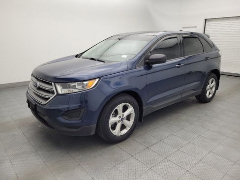 Used 2017 Ford Edge SE AWD/4WD image 2