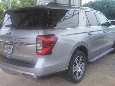 Used 2024 Ford Expedition Max Limited RWD image 3