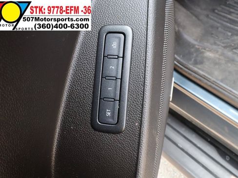 Used 2020 Chevrolet Suburban LT AWD/4WD image 13