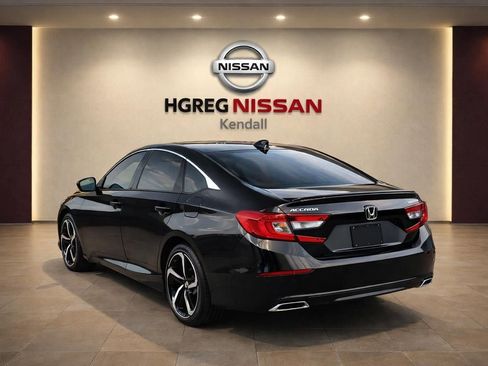 Used 2022 Honda Accord Sport image 2