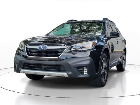Used 2020 Subaru Outback Limited w/ Popular Package #2 AWD/4WD image 3