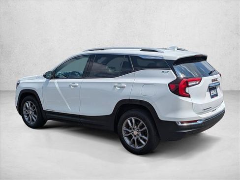 Used 2022 GMC Terrain SLT AWD/4WD image 8