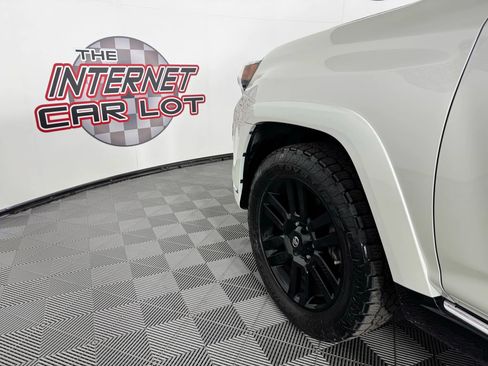 Used 2021 Toyota 4Runner Nightshade image 28