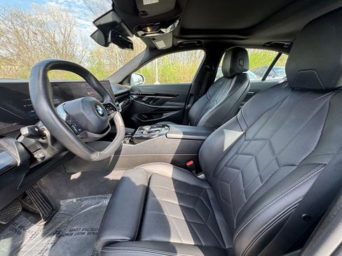 Certified 2024 BMW 530i xDrive AWD/4WD image 20