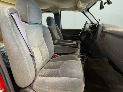 Used 2004 Chevrolet Silverado 1500 LS AWD/4WD image 9