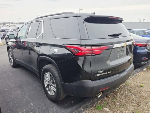 Certified 2023 Chevrolet Traverse LT image 2
