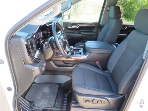 Certified 2024 Chevrolet Silverado 1500 RST w/ Convenience Package II AWD/4WD image 28