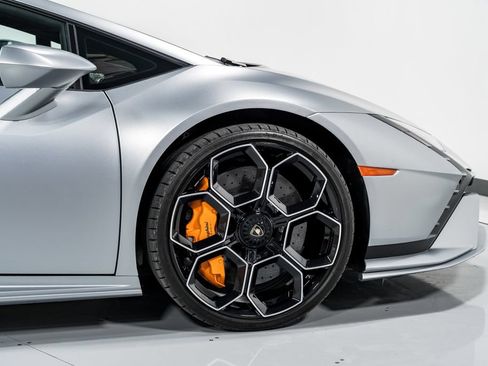 Used 2023 Lamborghini Huracan Tecnica RWD image 45
