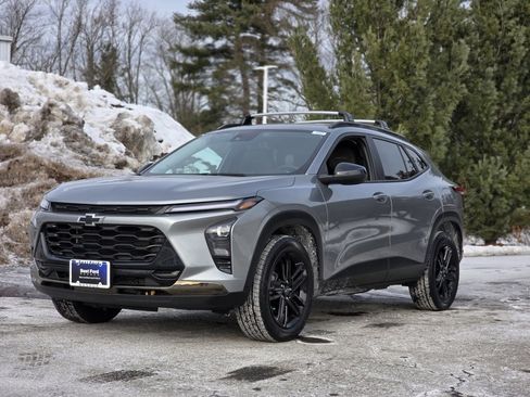 Used 2024 Chevrolet Trax ACTIV w/ Driver Confidence Package image 4