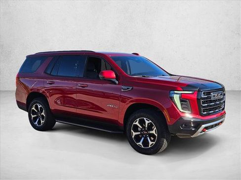 Used 2025 GMC Yukon AT4 AWD/4WD image 3