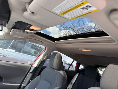 Used 2025 Subaru Crosstrek 2.5i Premium AWD/4WD image 23